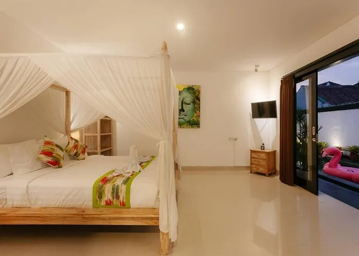 Sri, - 3 Bedroom Stylish Pool Villa!
