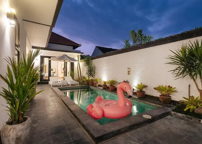 Villa Sri, - 3 Bedroom Stylish Pool Villa! Seminyak