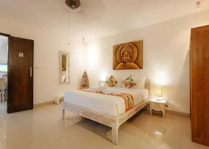 Villa Sri, - 3 Bedroom Stylish Pool Villa! Seminyak