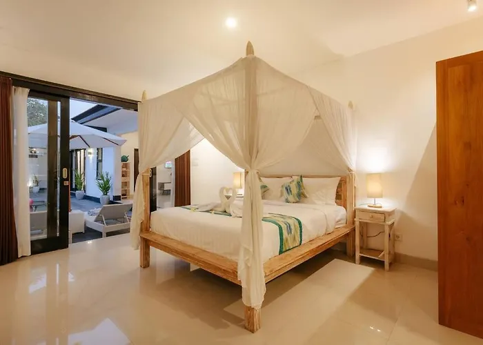 Sri, - 3 Bedroom Stylish Pool Villa!