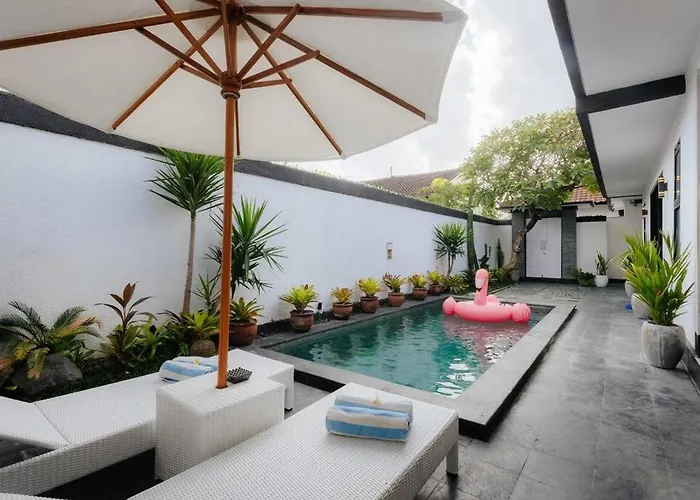 Sri, - 3 Bedroom Stylish Pool Villa! * Seminyak